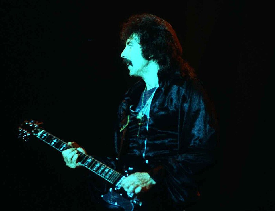 Guitarrista Tony Iommi